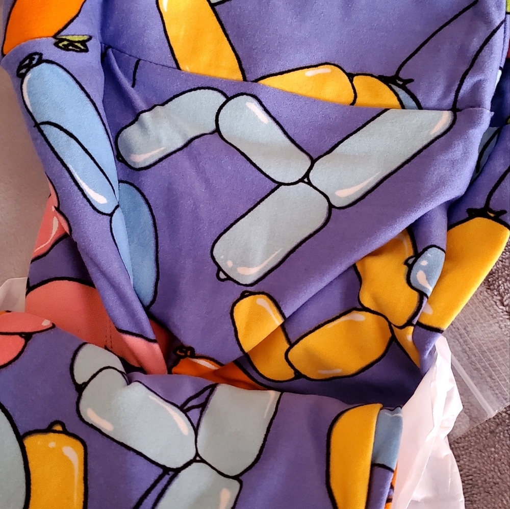 Graphic leggings